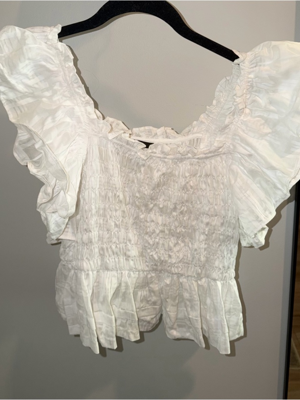 Banana Republic Smocked Flutter Sleeve Blouse White Cotton Top Small square neck